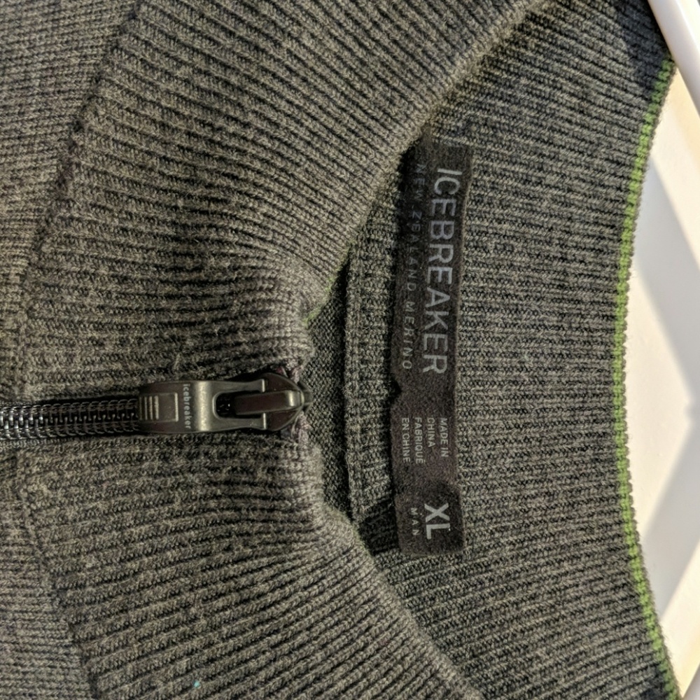 Sweater - Picture 2 of 2